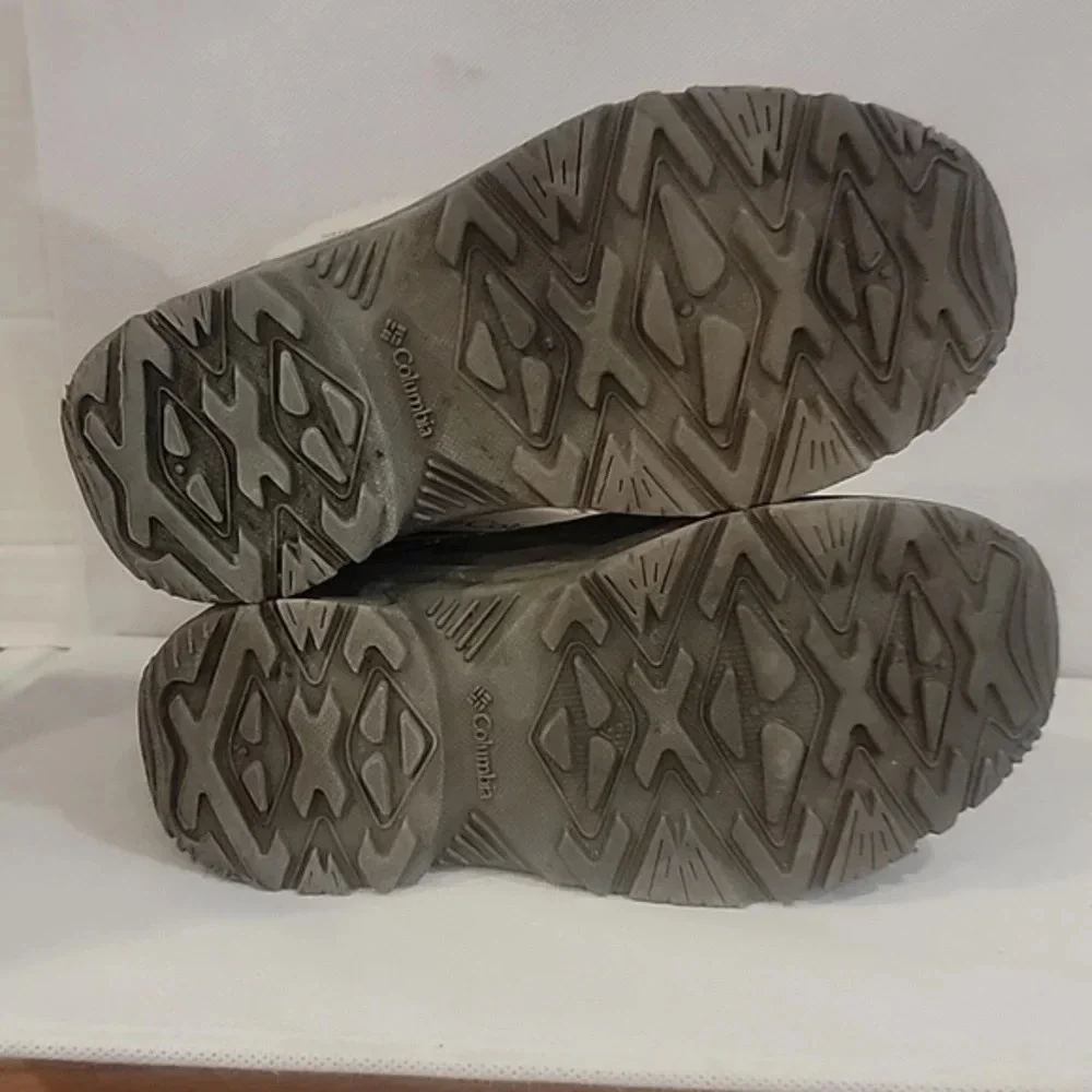 YOUTH COLUMBIA BUGABOOT PLUS IV OMNI HEAT‎ SNOW BOOTS. ( sz 5)